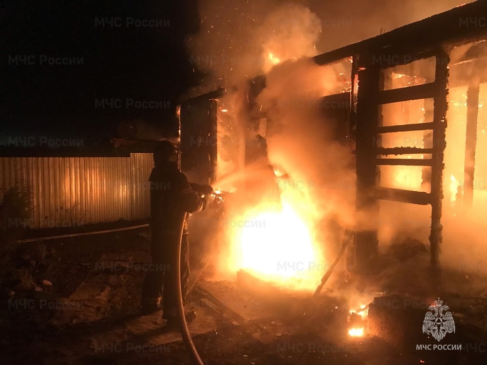 Во Владимирской области пожар уничтожил частный дом 