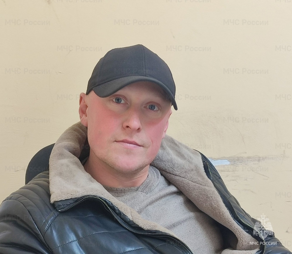 В Коврове сотрудник управляющей компании спас женщину с ребенком, которые оказались заблокированы в горящей квартире 