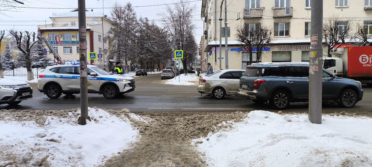 Во Владимире на Горького водитель иномарки сбил пешехода 