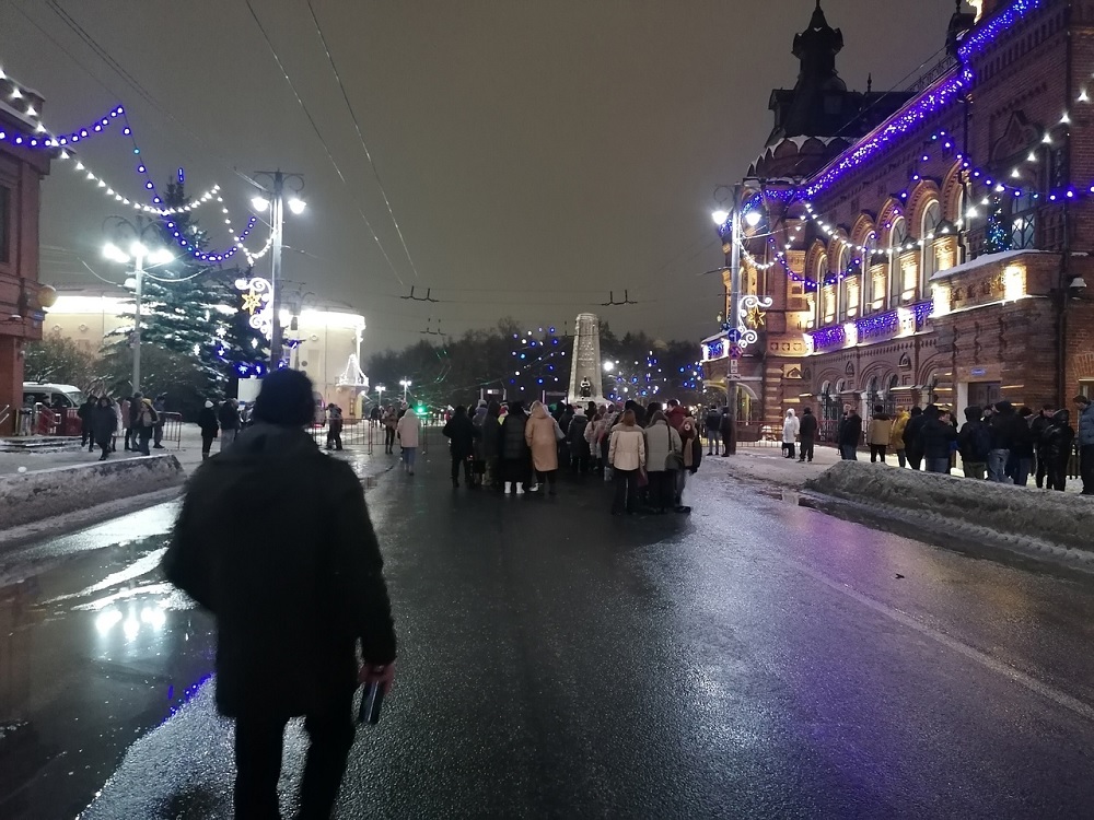 Во время новогодних гуляний в центре Владимира ограничат движение транспорта 
