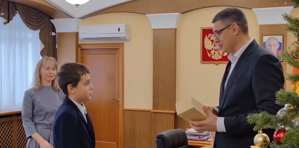 Александр Авдеев подарил экшн-камеру 12-летнему мальчику из Владимира