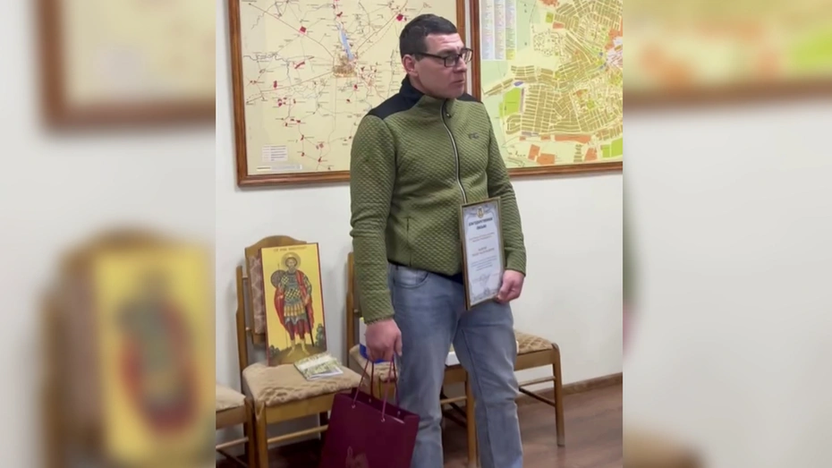 Жителя Кольчугино наградили за спасение провалившихся под лёд детей