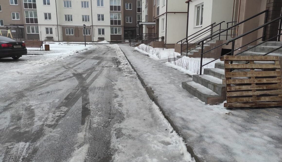 7 УК Мурома не боролись с гололёдом во дворах