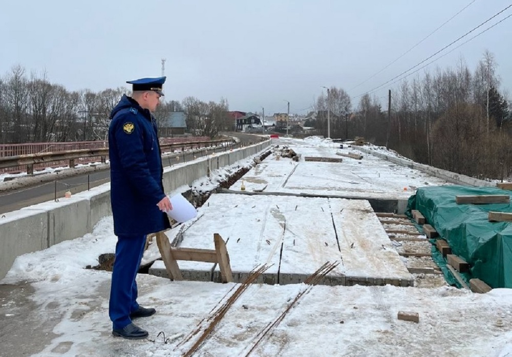 В Киржачском районе подрядчик сорвал сроки ремонта моста