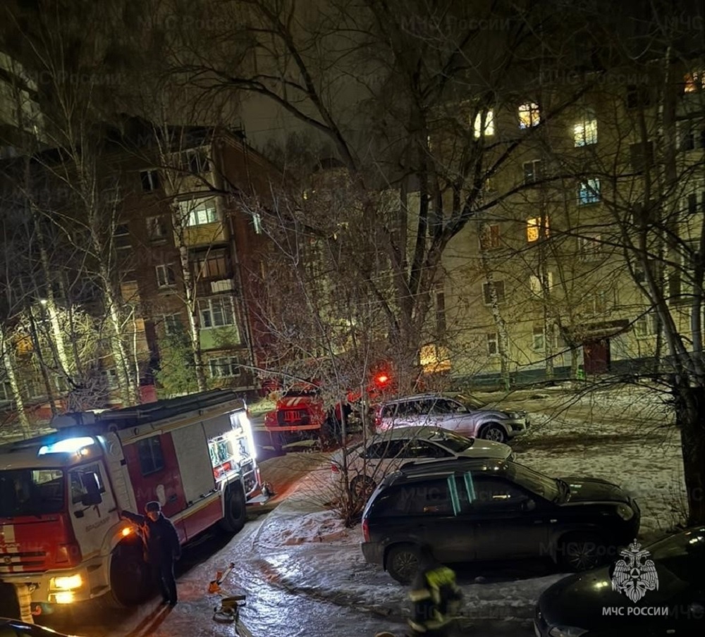Из горящего дома во Владимире эвакуировали 13 человек 