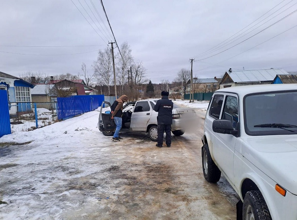 В Гусь-Хрустальном арестовали парня, который пытался скрыться от полицейских 