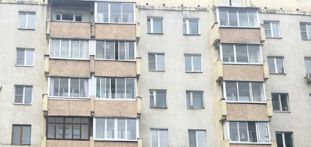 Во Владимире осудят мужчину, стрелявшего из пневматики по прохожим с балкона