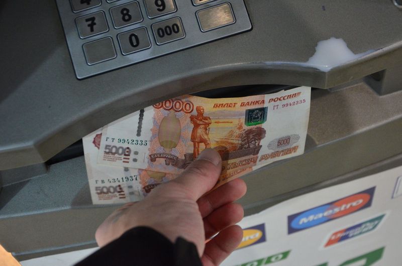 Муромлянина осудят за попытку присвоить найденные в банкомате деньги