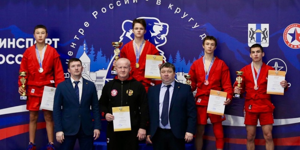 Владимирские самбисты завоевали золото и бронзу на первенстве России