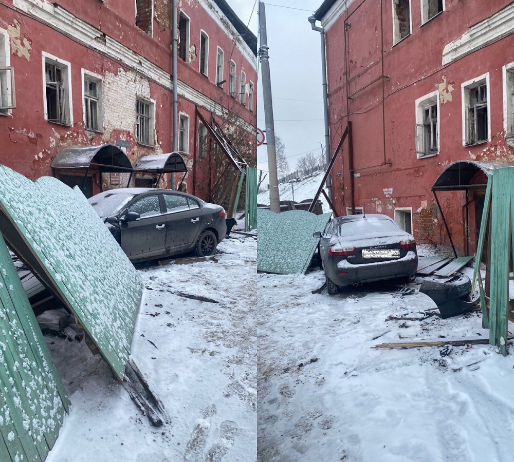 Легковушка влетела в забор в центре Владимира 