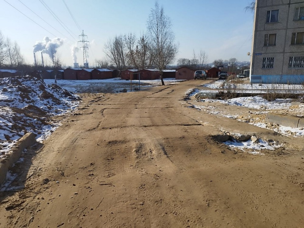 Жители улицы Жуковского во Владимире пожаловались на проезд строительной техники по дворам