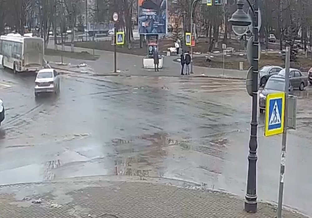  В Муроме из движущегося автобуса выпала пассажирка
