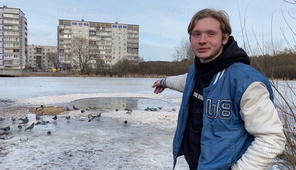 МЧС хочет наградить ковровчанина, спасшего двух провалившихся под лед детей 
