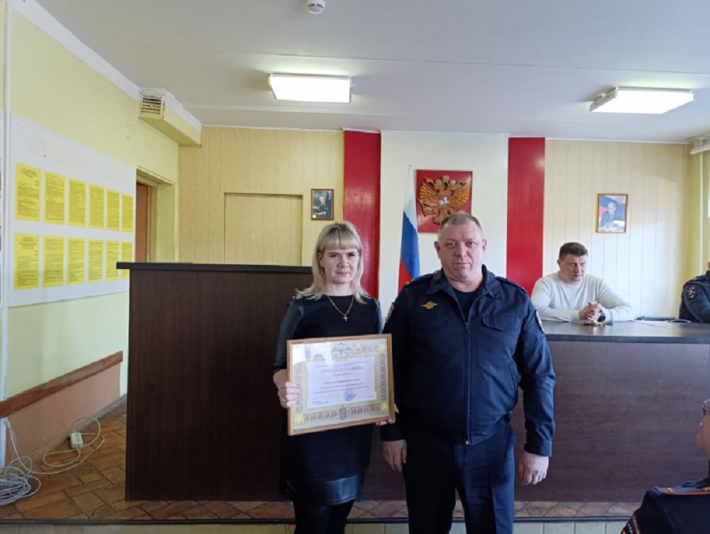 Во Вязниках банковские работники спасли пенсионерку от мошенников