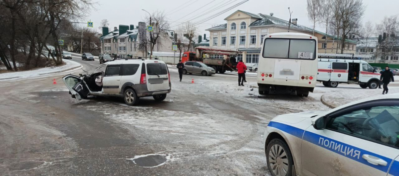 Число пострадавших в ДТП с автобусом в Александрове увеличилось 