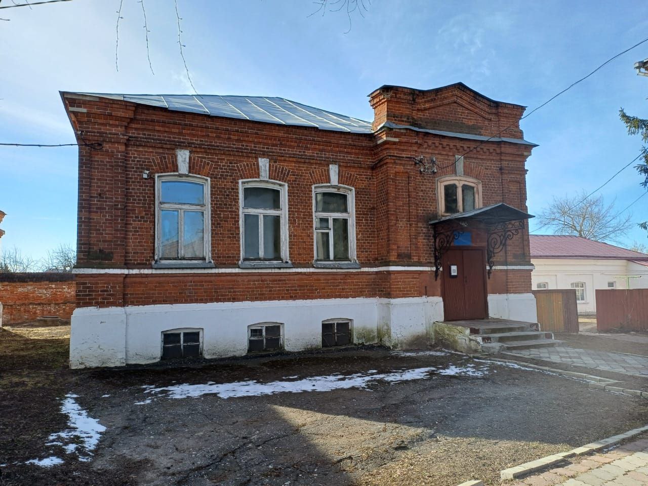 Прокуратура Суздаля заинтересовалась состоянием здания церковно-приходской школы