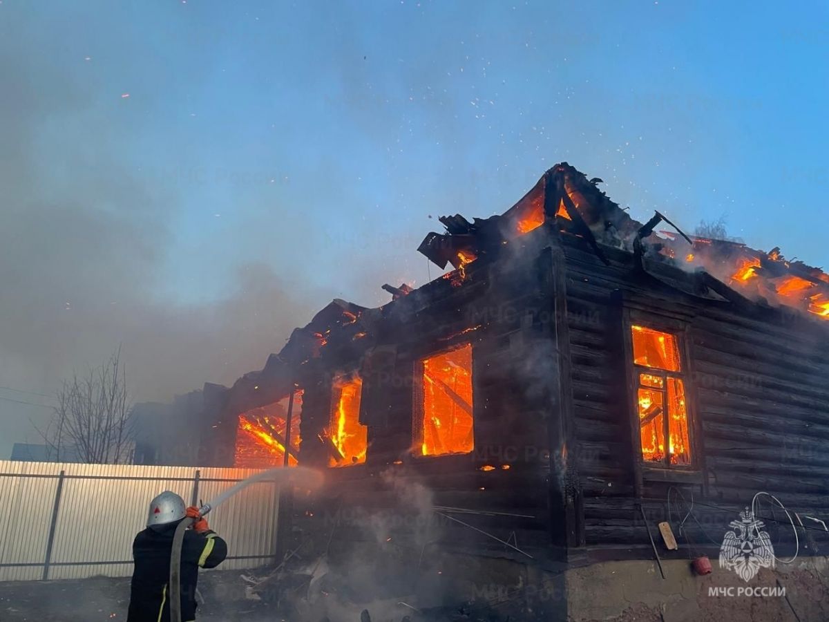 В Горке Киржачского района согрел деревянный многоквартирный дом