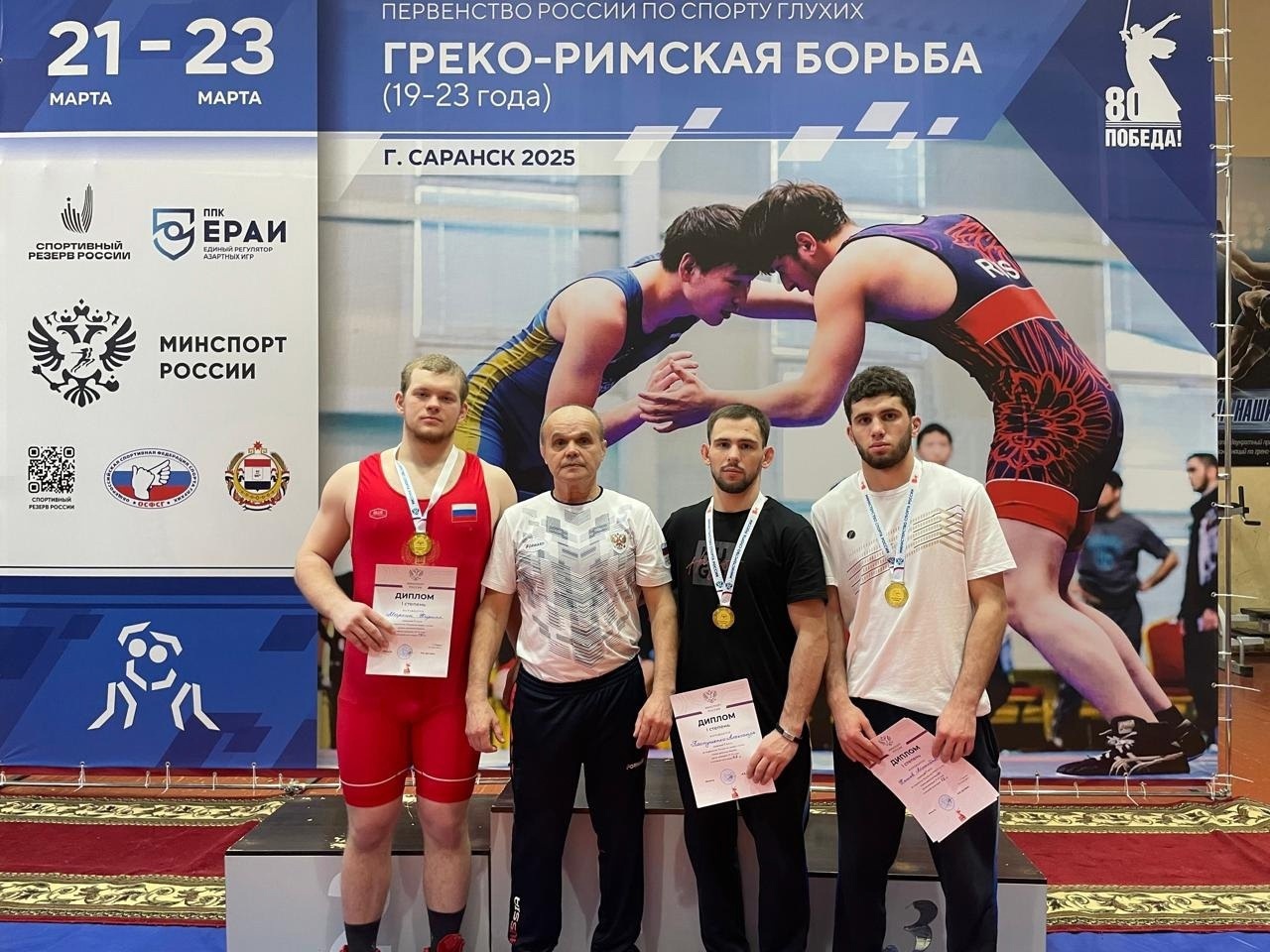 Владимирские борцы выиграли три "золота" на турнире в Саранске