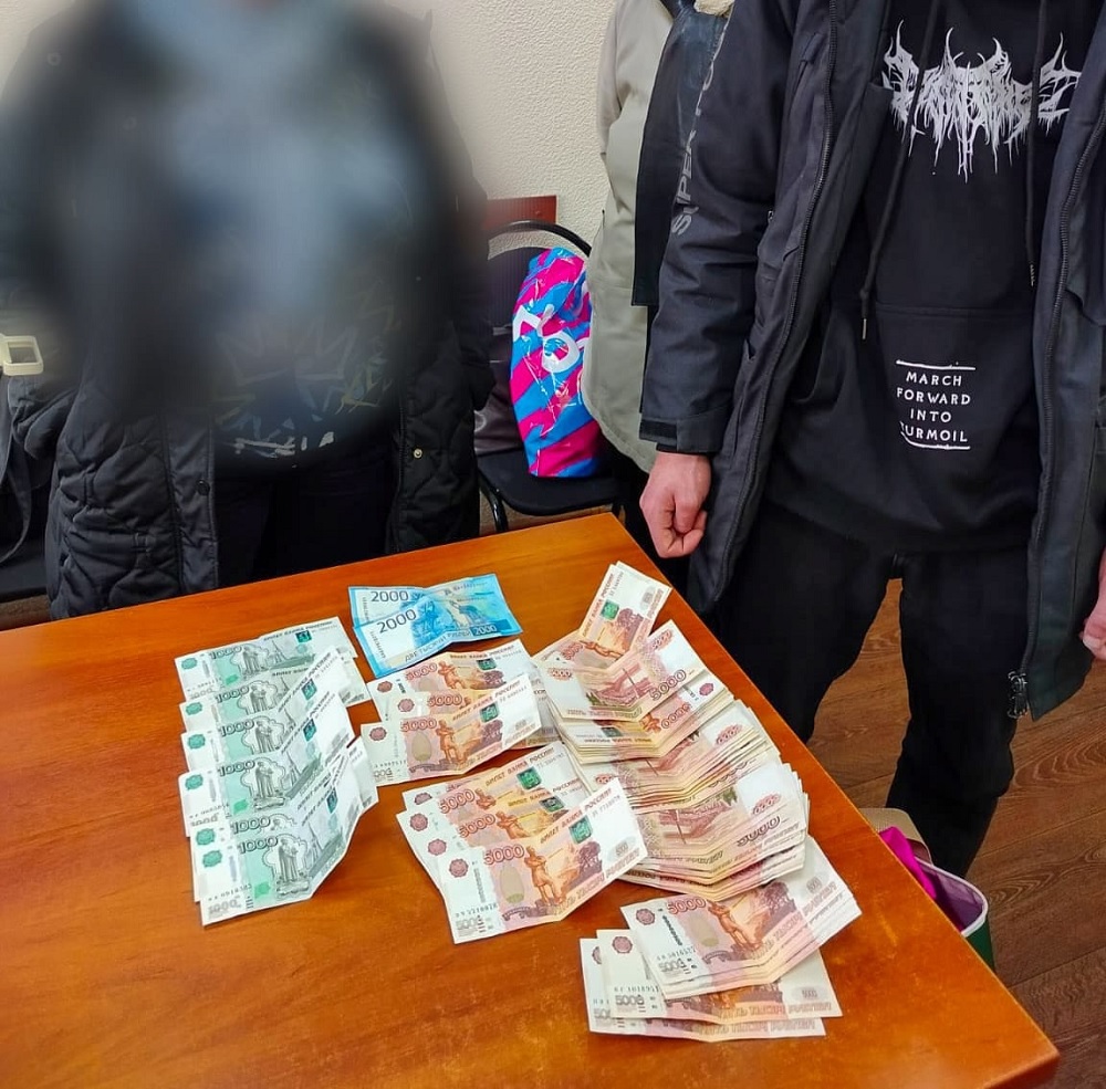 Несовершеннолетнего владимирца подозревают в участии в телефонном мошенничестве