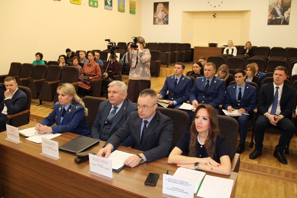 Авдеев предложил вариант восстановления прав дольщиков недостроя на Северной 