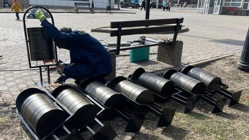 Во Владимире ставят дополнительные урны в парках и скверах