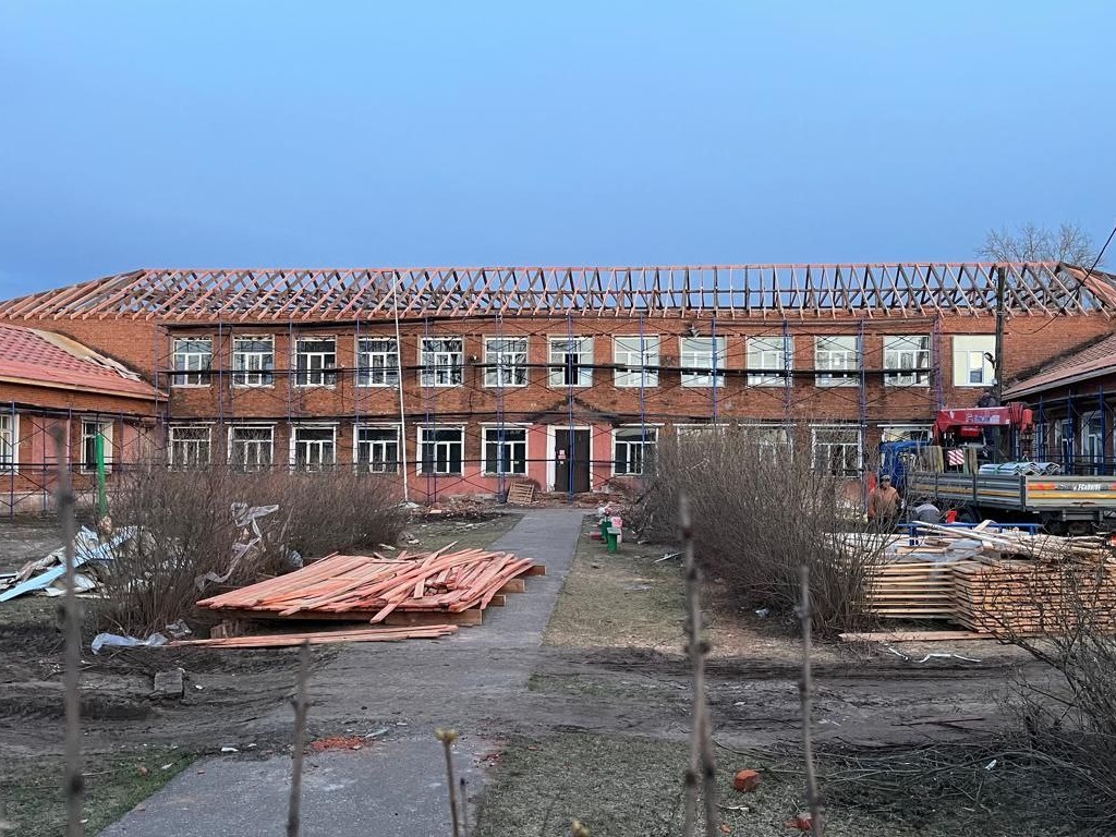 В Мирном прокуратура выявила нарушение сроков капремонта школы