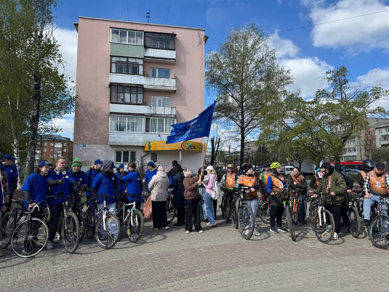 Более 70 студентов-активистов Владимира провели велопробег «Дороги Памяти»