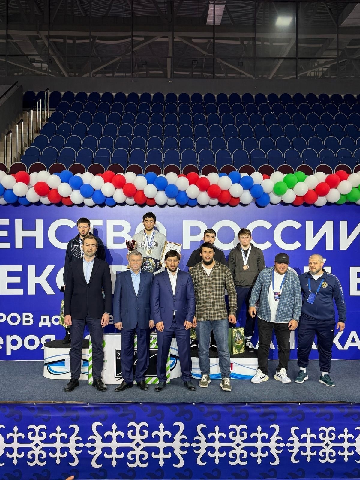 В Назрани владимирские юниоры завоевали "серебро" в греко-римской борьбе