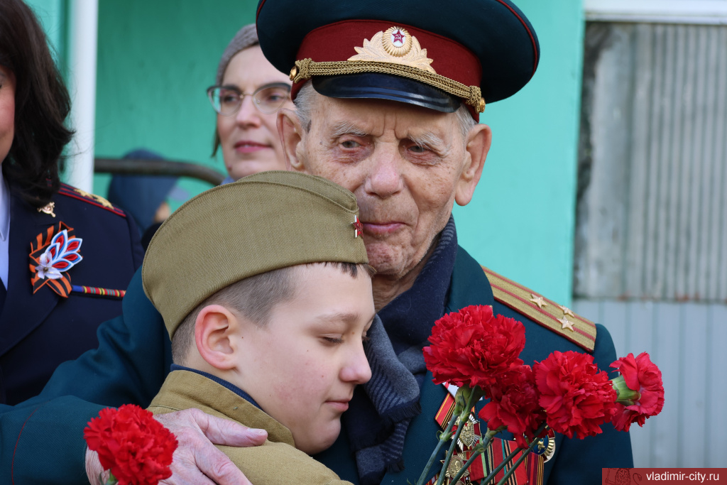 Во Владимире чествовали ветерана Бориса Павлова