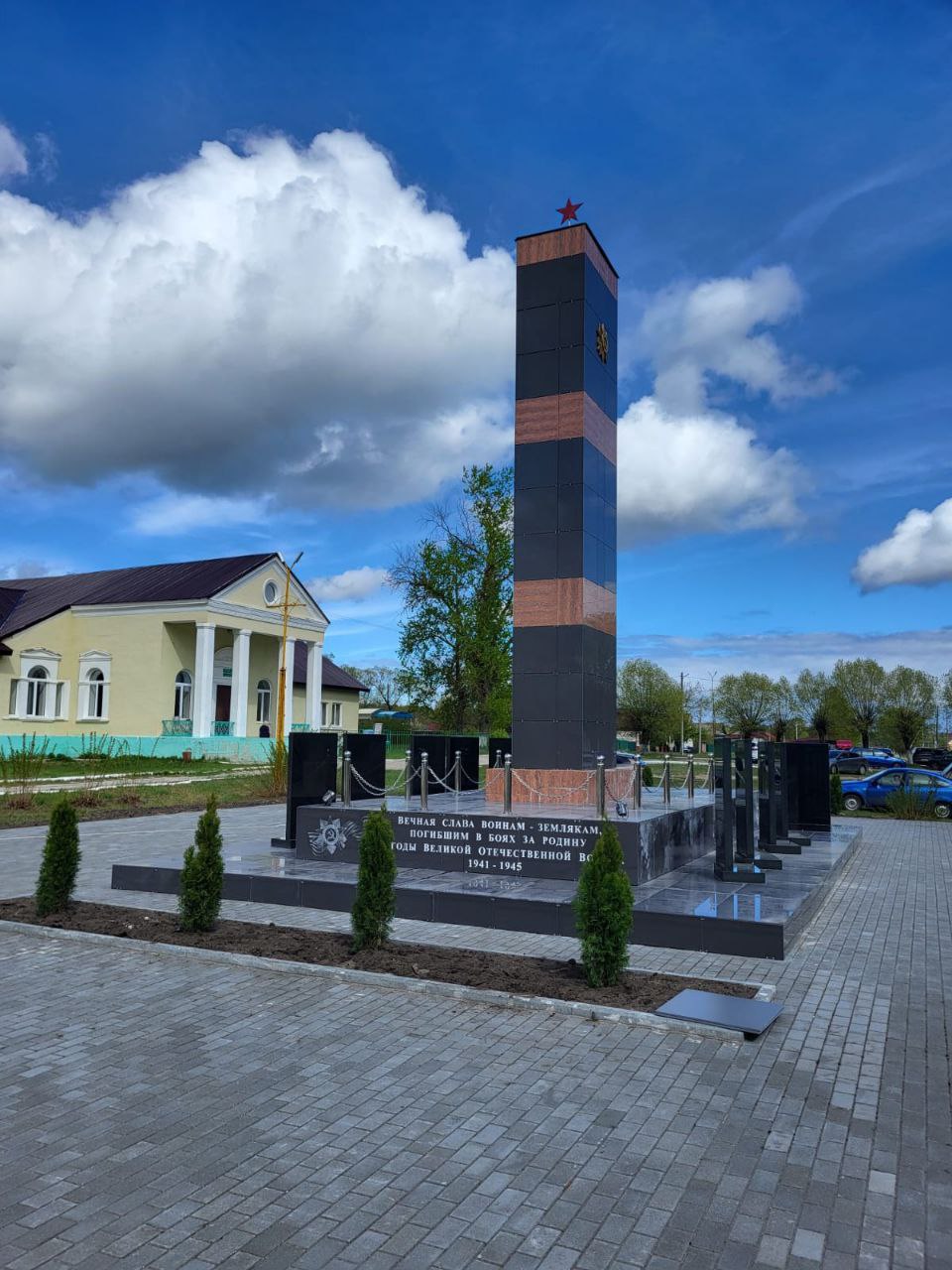 Во Владимирской области приводят в порядок памятники ко Дню Победы