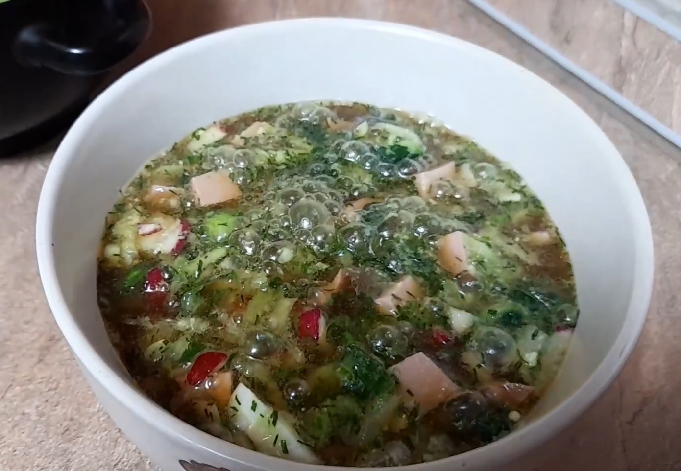  какая основа для окрошки лучше - разбираем с шеф-поваром