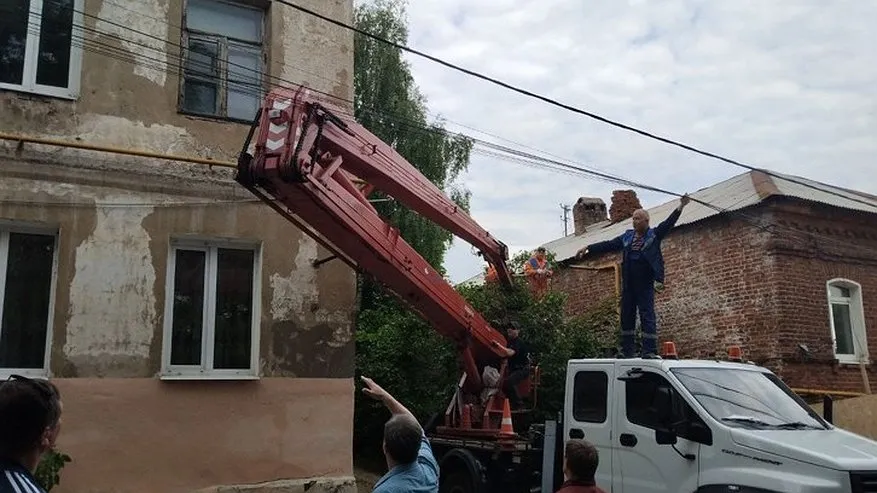 Во Владимире начали снос аварийного здания на Летне-Перевозинской