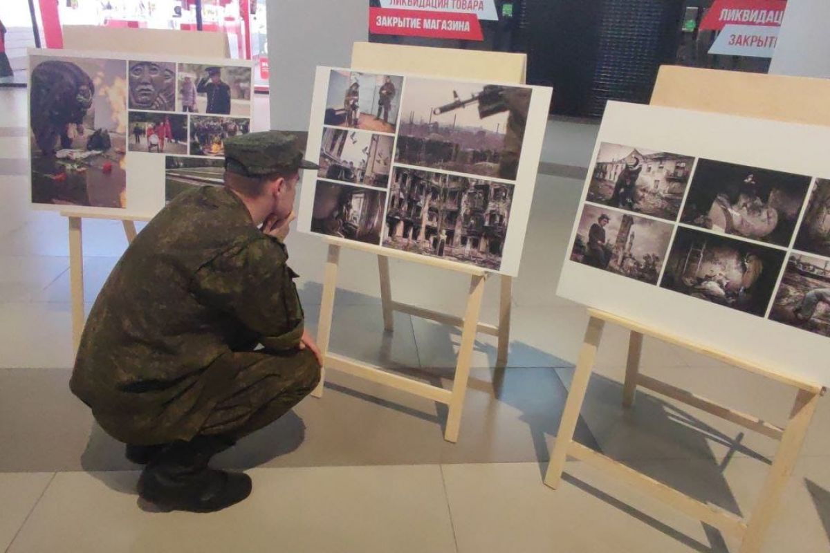 Выставка «... А сыновья уходят в бой» переехала в Ковров