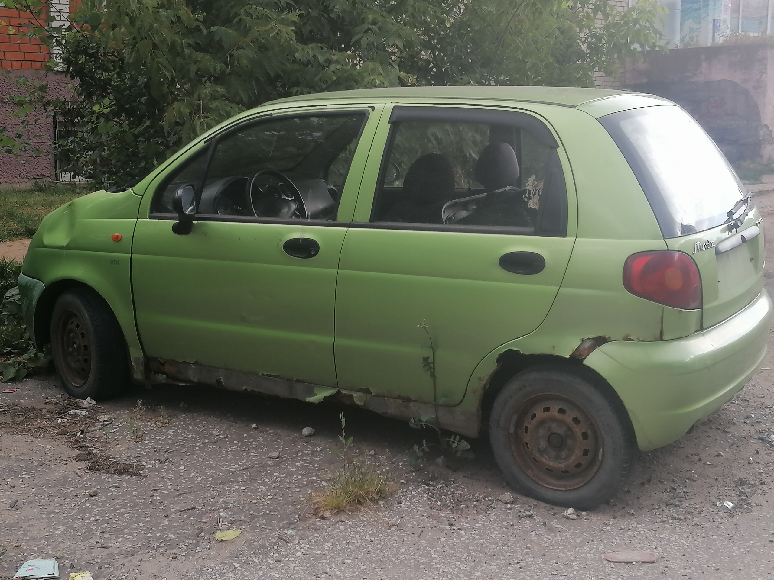 Во Владимире продолжают очищать улицы от автохлама