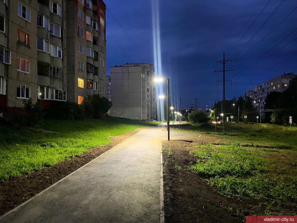 На бульваре на улице Соколова-Соколёнка установили энергоэффективные LED-фонари
