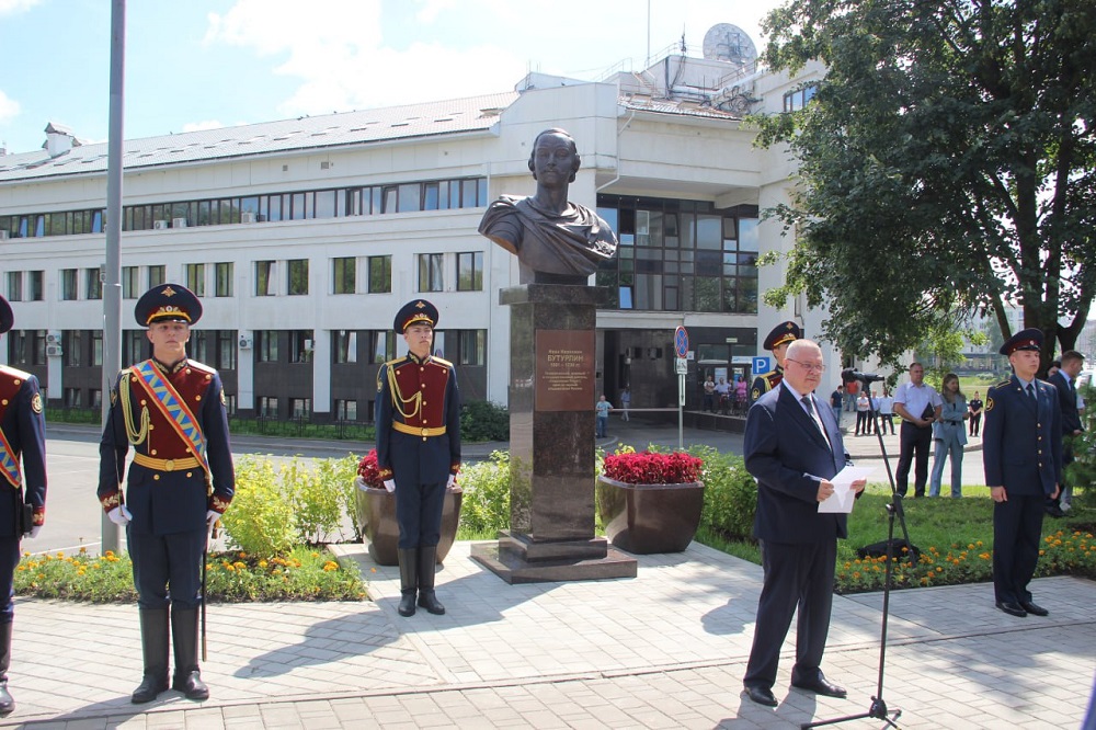 Во Владимире открыли бюст сподвижника Петра I и первого следователя России