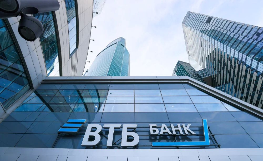 ВТБ запустил продажи продуктов и услуг в 2 500 точках обслуживания Почта Банка