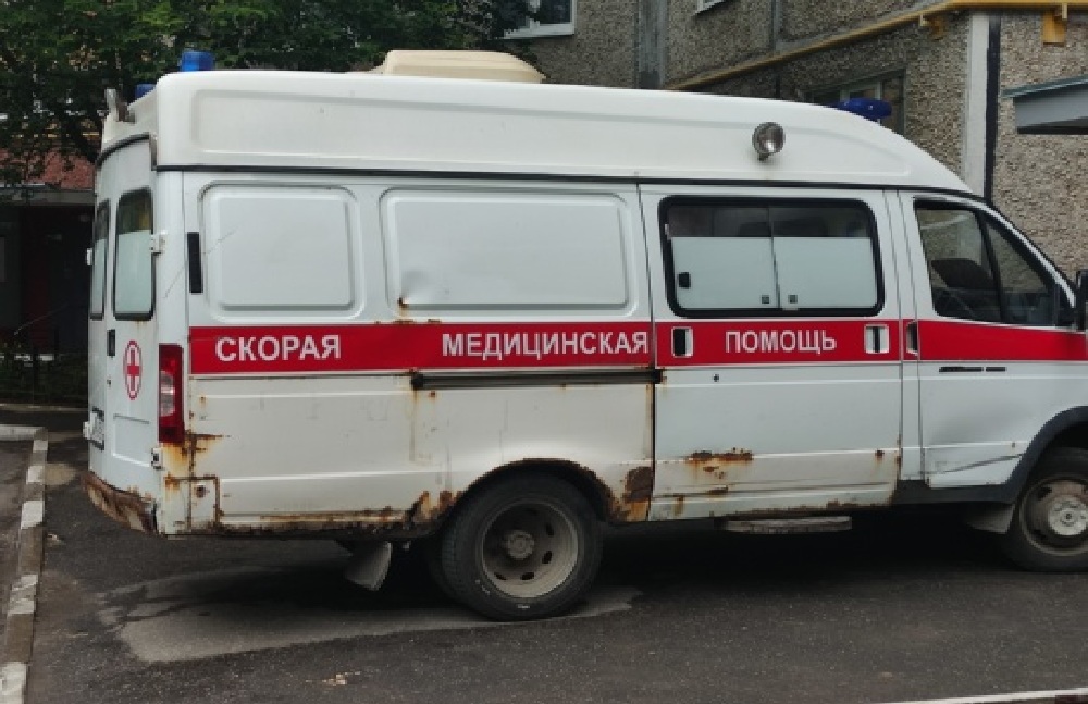 Владимирские подростки забросали камнями машину скорой помощи