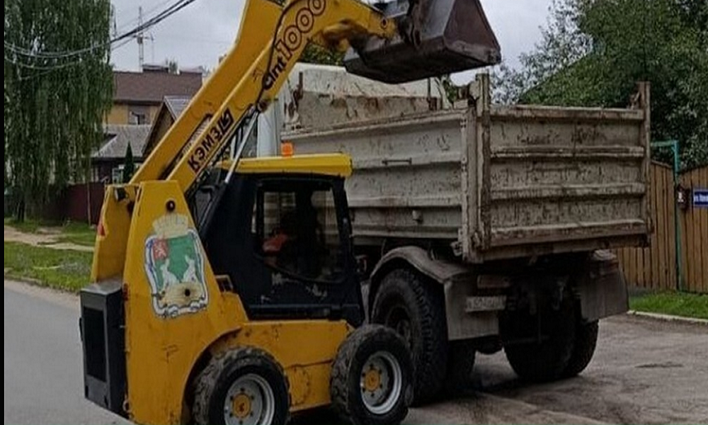 В Ковров привели провели ямочный ремонт магистрали и покос травы