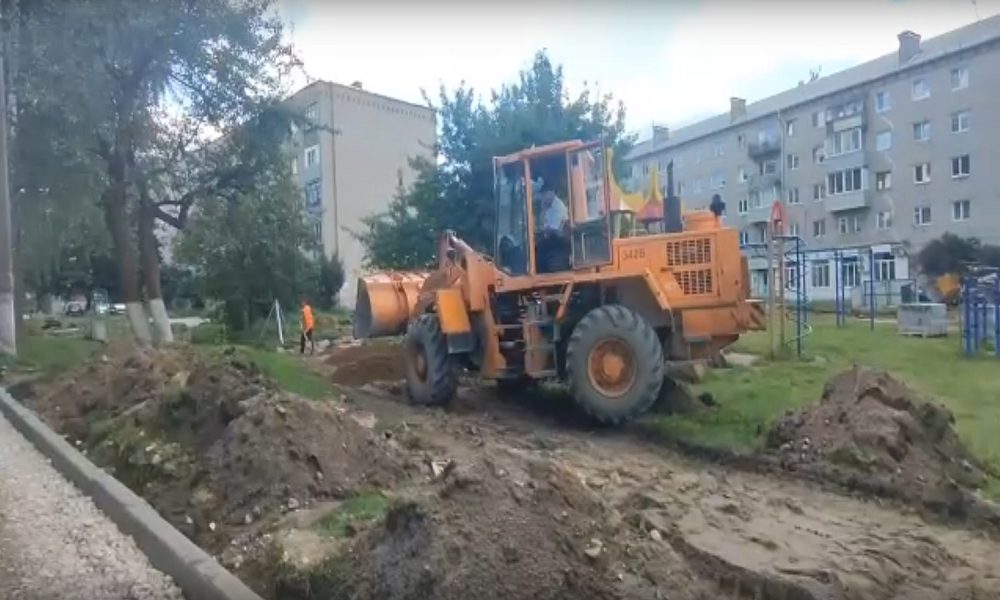 Коврове на улице Лопатина прошло благоустройство дворов на 19 тысяч квадратных метров