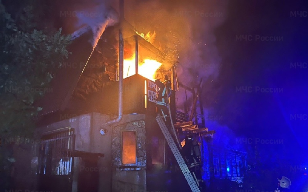 Во Владимире сгорел трёхквартирный дом на Железнодорожной улице