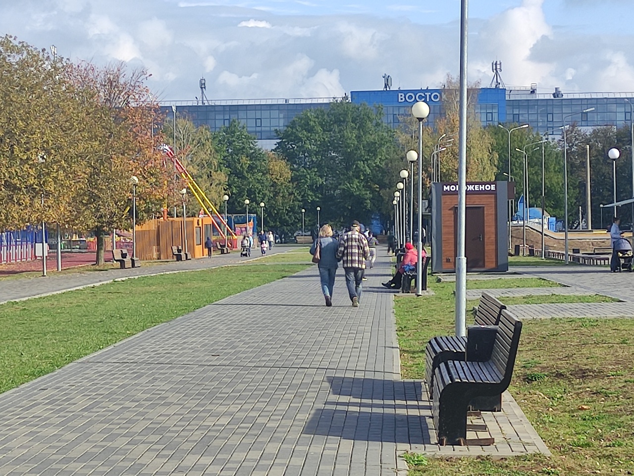 Осень-2025 готовит россиянам погодные сюрпризы - от летнего тепла до ливней и похолодания: новый прогноз