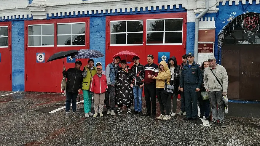 Вязниковцы посетили экскурсию по 18-й пожарно-спасательной части города