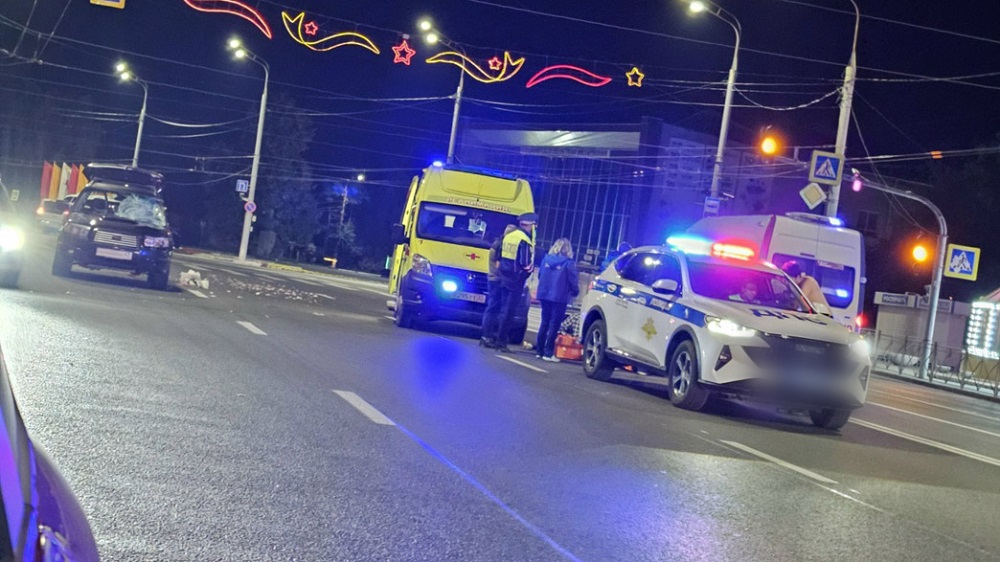 Во Владимире внедорожник сбил женщину на переходе у "Зари"