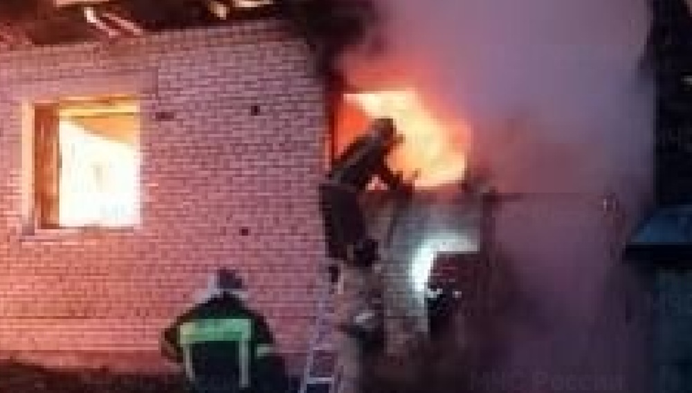 В селе Второво Камешковского района сгорел частный дом