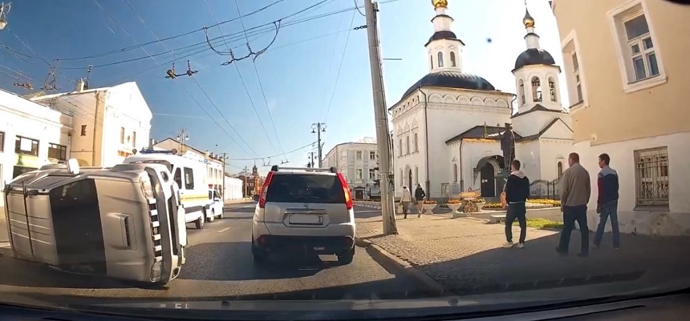 Утром в центре Владимира произошло ДТП