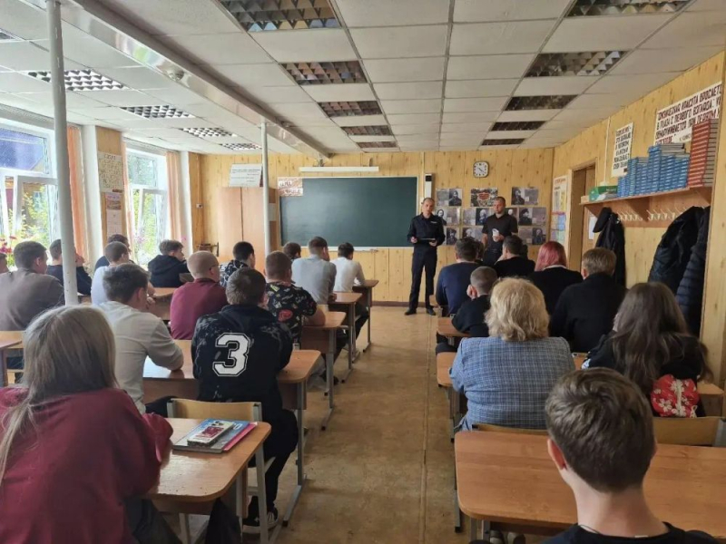 Во Владимирской области полицейские встретились со студентами двух колледжей