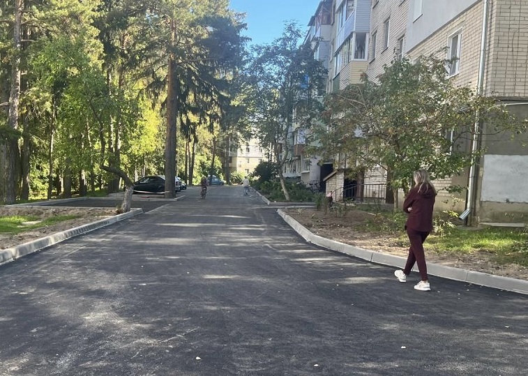 В Муроме прокуратура заставила УК отремонтировать разбитый подъезд к дому