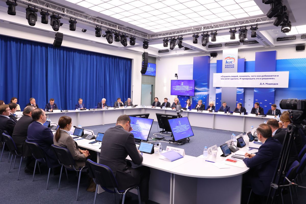  «Единая Россия» обеспечит финансирование народной программы.