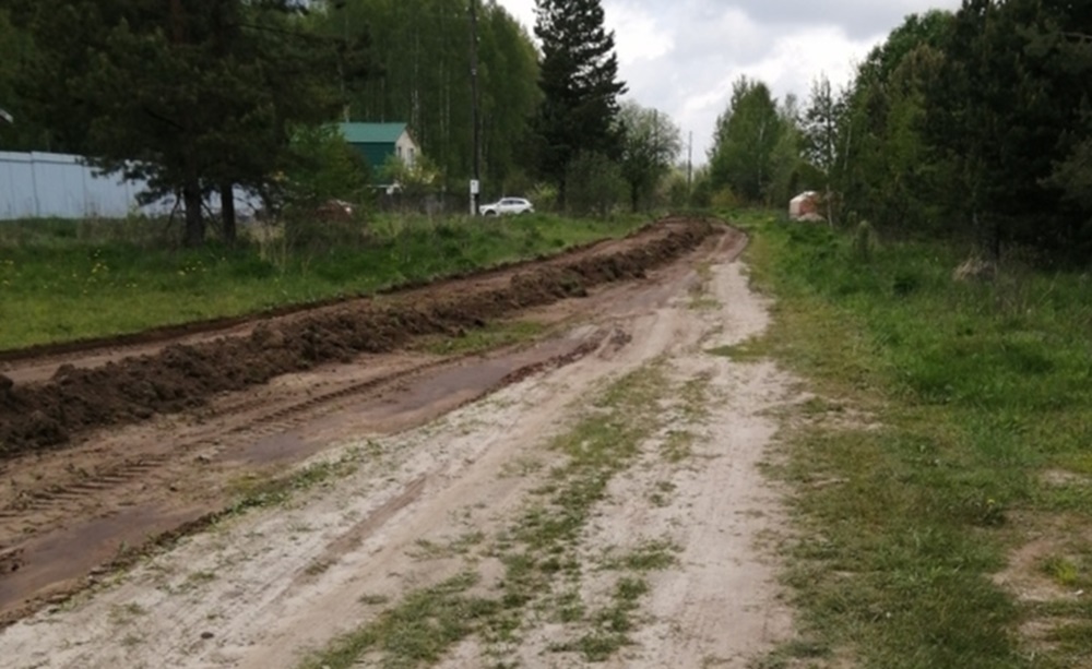Дорогу в Красной Горбатке довели до критического состояния